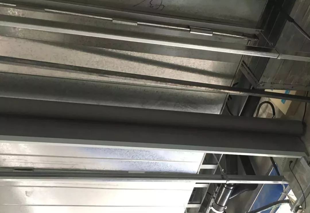 固定挡烟垂壁于电动挡烟垂壁的区别是什么？应用场景分别在哪里？